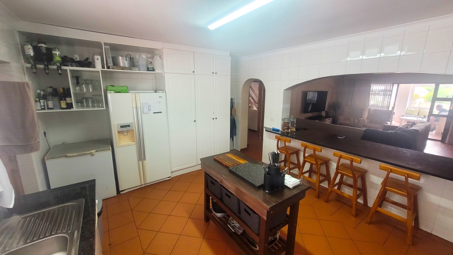 6 Bedroom Property for Sale in St Francis Bay Village Eastern Cape
